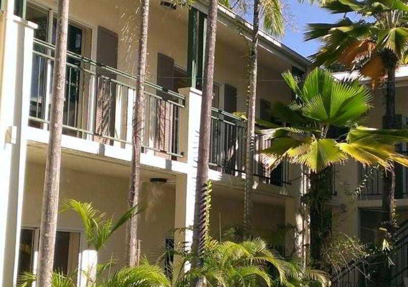 Crystal Garden Resort & Restaurant Cairns Exterior photo