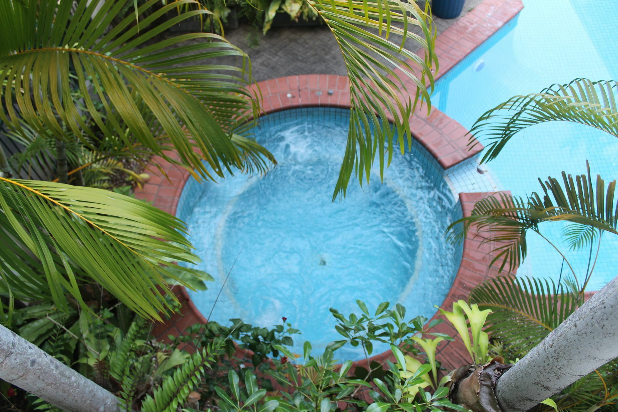 Crystal Garden Resort & Restaurant Cairns Exterior photo